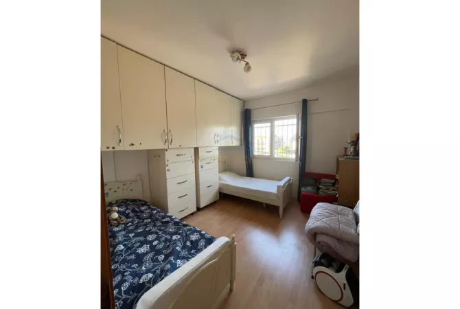 Shtepi ne shitje Apartament ne Tirane, 2+1, Mobilimi E mobiluar, Pagesa 190,000  Euro.