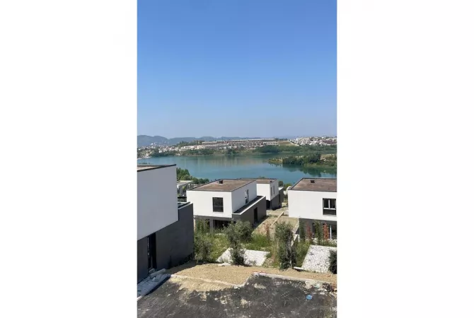 Casa in vendita 2+1 a Tirana - 250,000 Euro