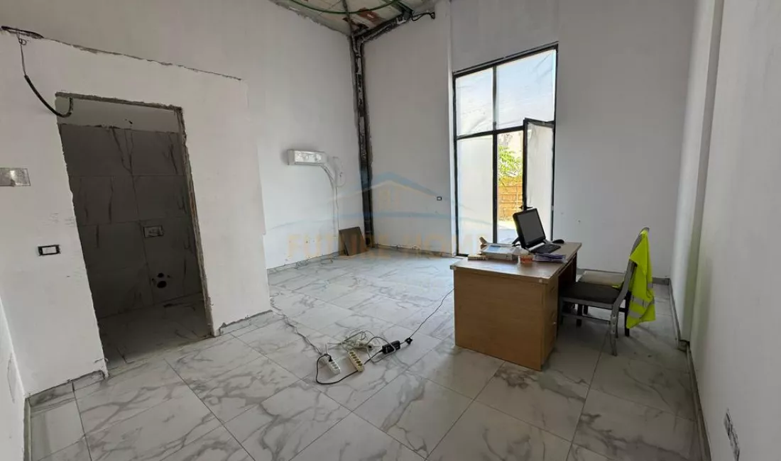 Shitet, Ambient Biznesi, ish- Dogana, Tirane