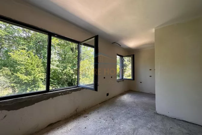 Apartment for sale in Tirana 2+1, Emty