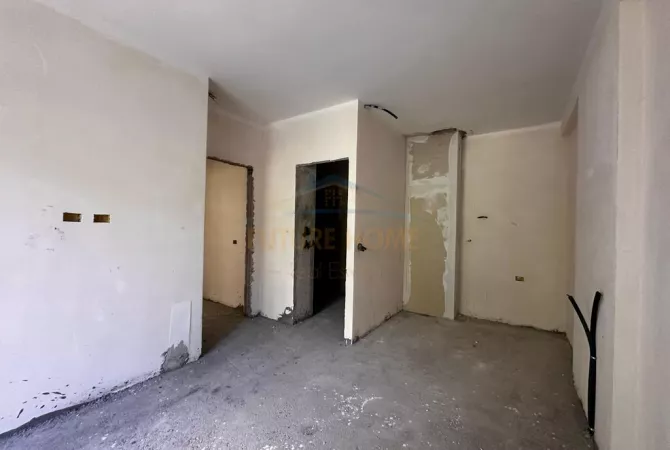 Apartment for sale in Tirana 2+1, Emty