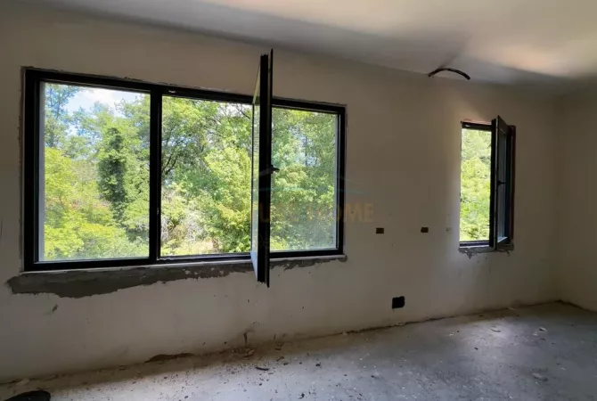 Apartment for sale in Tirana 2+1, Emty