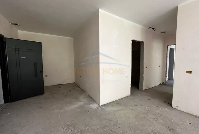 Apartment for sale in Tirana 2+1, Emty