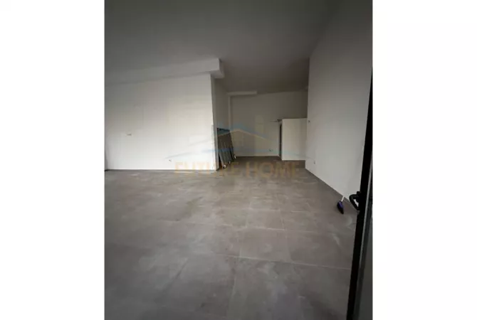 Business Property for Rent 1+1 in Tirana - 1,600 Euro