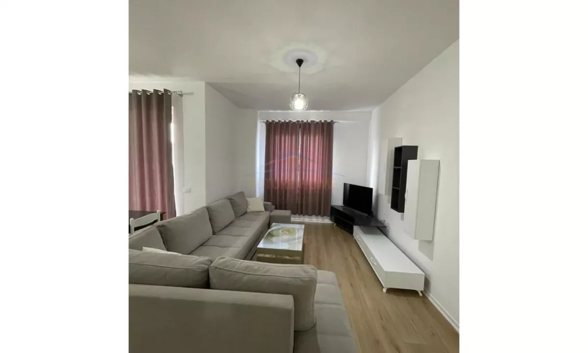 Shtepi ne shitje Apartament ne Tirane, 2+1, Mobilimi E mobiluar, Pagesa 180,000  Euro.