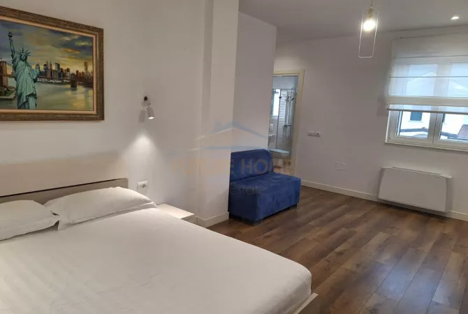 Shtepi ne shitje Apartament ne Tirane, 4+1, Mobilimi E mobiluar, Pagesa 650,000  Euro.