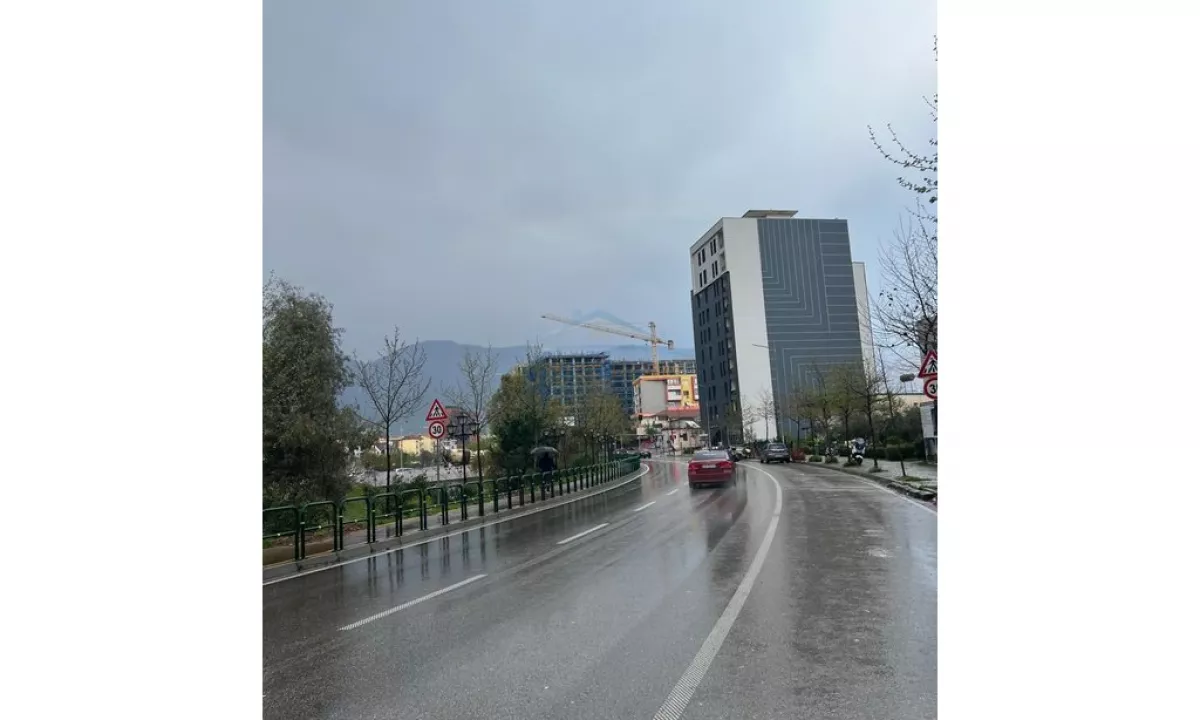 Shitet, Ambient Biznesi, , Bulevardi Bajram Curri Tirane