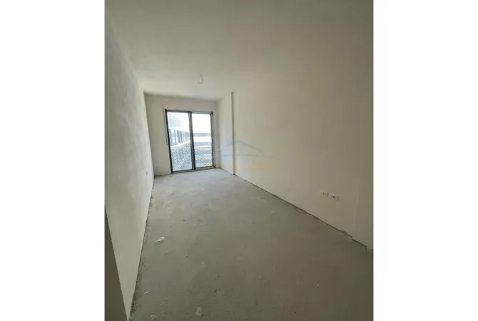 Shtepi ne shitje Apartament ne Tirane, 2+1, Mobilimi Bosh, pa mobiluar, Pagesa 178,000  Euro.