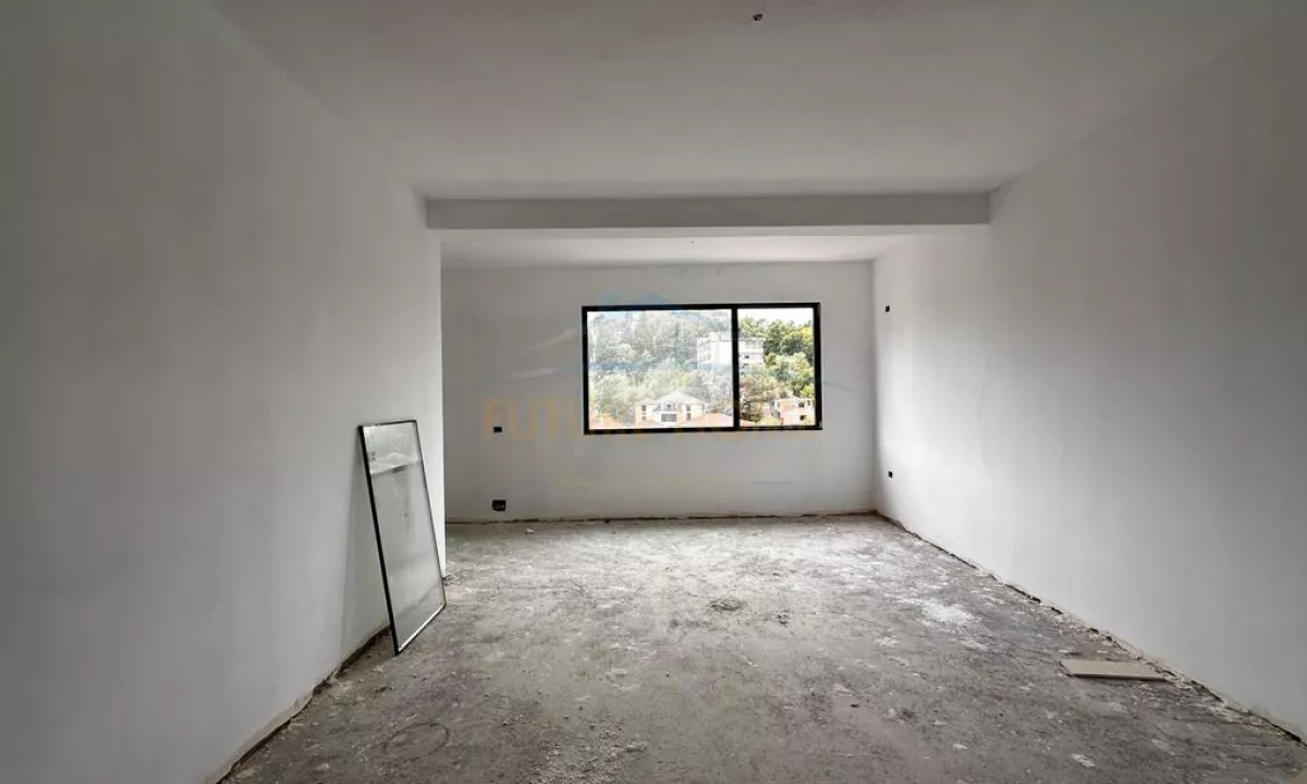 Apartment for sale in Tirana 2+1, Emty