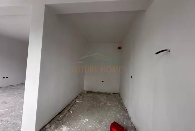 Apartment for sale in Tirana 2+1, Emty