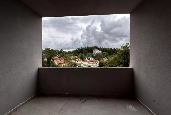 Apartment for sale in Tirana 2+1, Emty