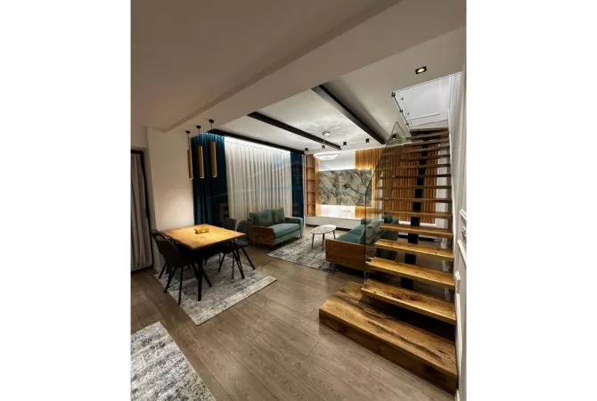 Shitet, Duplex, Ish Parku Autobuzave, Tirane.