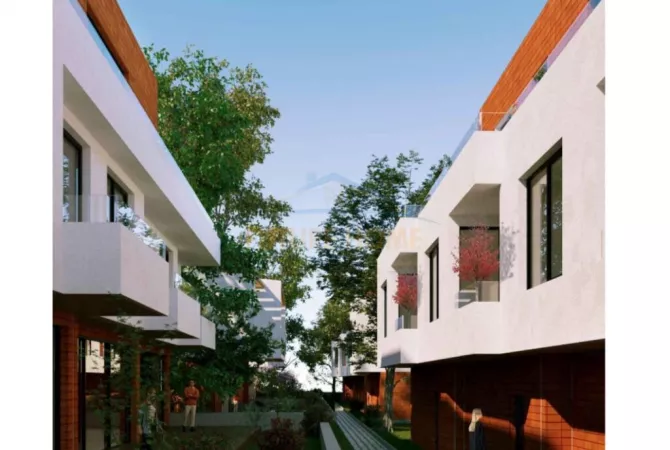 Shtepi ne shitje Vila Luksoze ne Tirane, 3+1, Mobilimi Bosh, pa mobiluar, Pagesa 449,000  Euro.