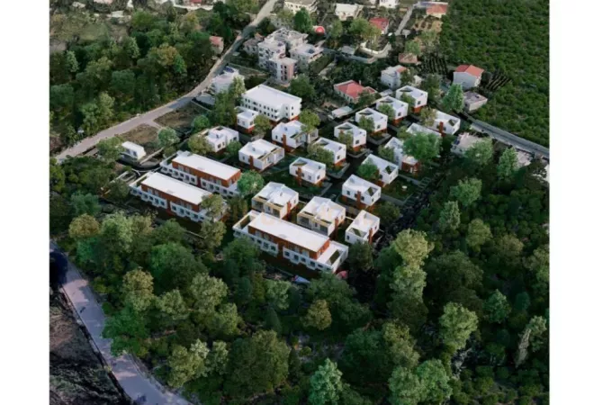 Shtepi ne shitje Vila Luksoze ne Tirane, 3+1, Mobilimi Bosh, pa mobiluar, Pagesa 449,000  Euro.