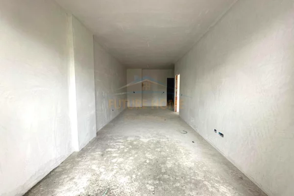 Shtepi ne shitje Apartament ne Tirane, 1+1, Mobilimi Bosh, pa mobiluar, Pagesa 89,500  Euro.