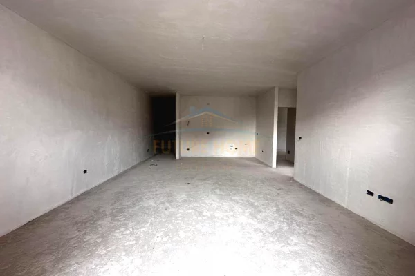 Shtepi ne shitje 3+1 ne Tirane - 174,000 Euro