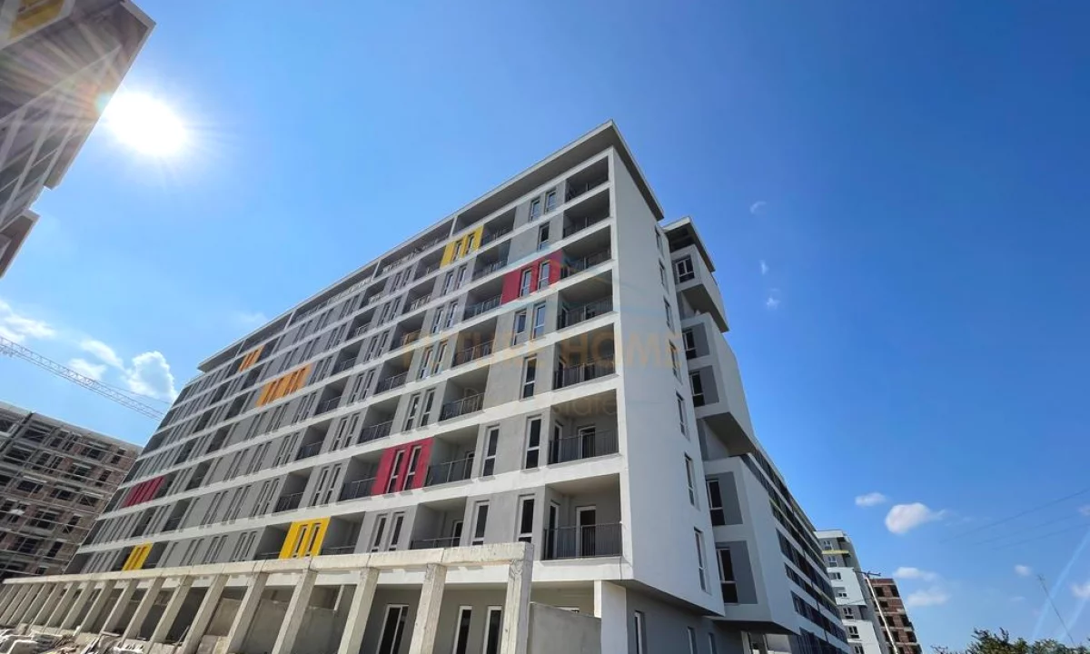 Appartamento in vendita a Tirana 2+1, Vuoto