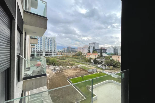 Appartamento in vendita a Tirana 2+1, Vuoto