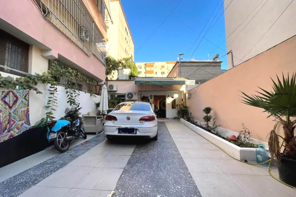 Casa privata/Indipendente in vendita a Tirana 2+1, Arredato