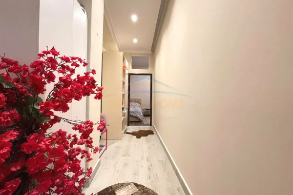 Casa privata/Indipendente in vendita a Tirana 2+1, Arredato