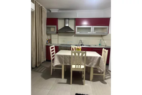 Shtepi me qera Apartament ne Tirane, 2+1, Mobilimi E mobiluar, Pagesa 600  Euro.