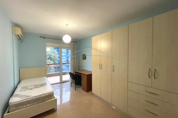 Shtepi me qera Apartament ne Tirane, 2+1, Mobilimi E mobiluar, Pagesa 800  Euro.