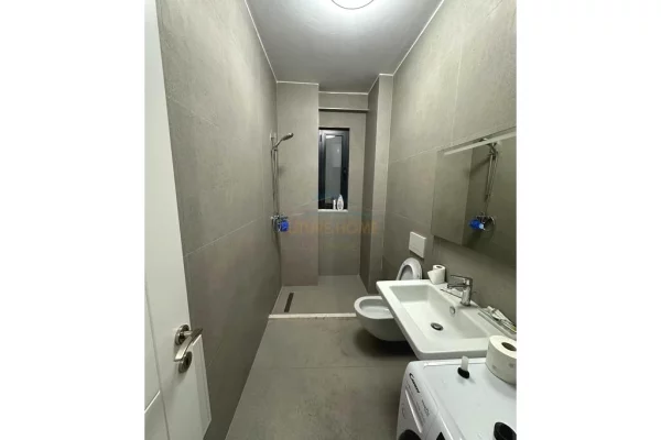 Shtepi ne shitje Apartament ne Tirane, 2+1, Mobilimi E mobiluar, Pagesa 255,000  Euro.