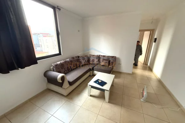 Shtepi ne shitje Apartament ne Tirane, 1+1, Mobilimi E mobiluar, Pagesa 113,000  Euro.