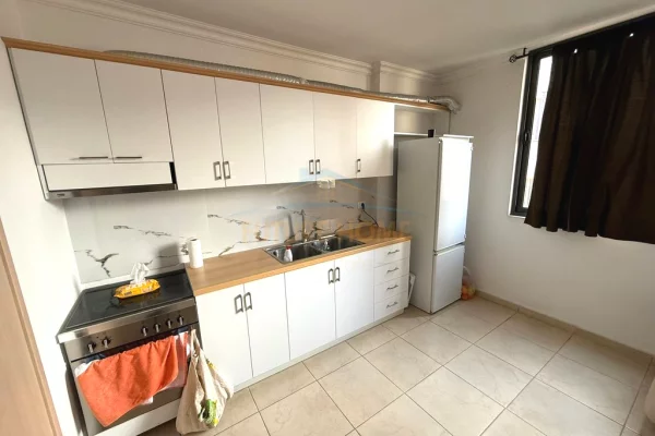 Shitet, Apartament 1+1, Kodra e Diellit, Tirane
