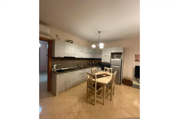 Shtepi me qera Apartament ne Tirane, 2+1, Mobilimi E mobiluar, Pagesa 800  Euro.