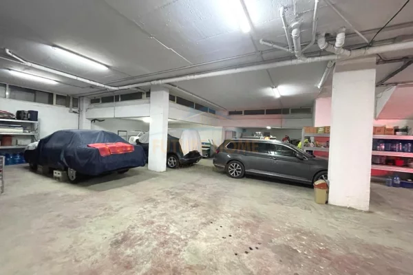 Business Property in Sale 4+1 in Tirana - 340,000 Euro