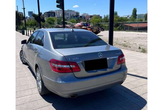 Jepet me qera Makina Mercedes Benz E-Class me cmim ditor duke filluar nga 45 Euro