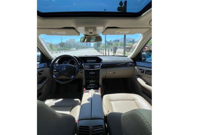 Jepet me qera Makina Mercedes Benz E-Class me cmim ditor duke filluar nga 45 Euro