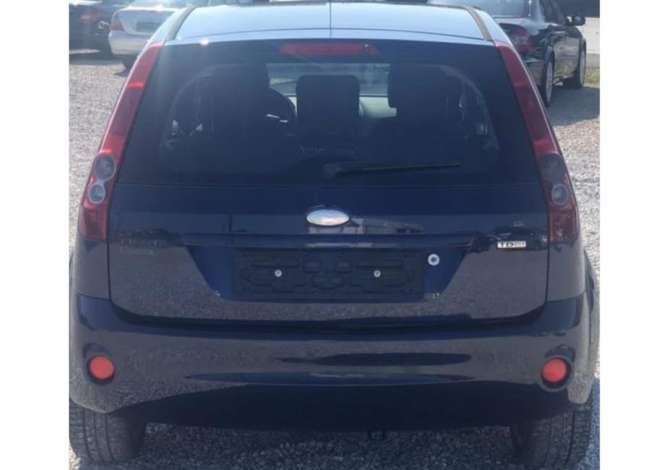 Makina me Qera Ford Fiesta per 25 Euro dita