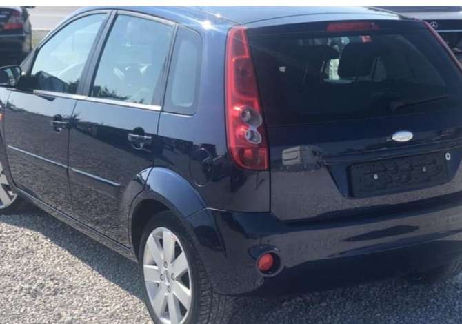 Makina me Qera Ford Fiesta per 25 Euro dita