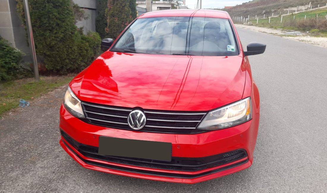 Jepet me qera makina Wolksvagen Jetta  45 euro +5 dite