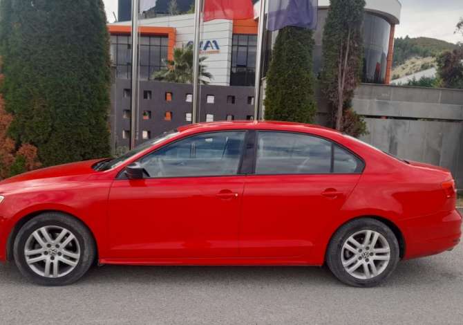 Jepet me qera makina Wolksvagen Jetta  45 euro +5 dite