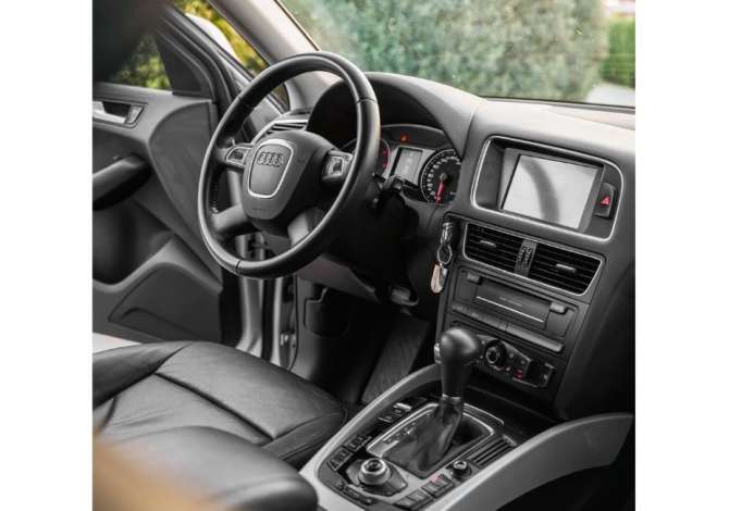 Makina me Qera Audi Q5  65 Euro dita Rinas, Tirane. 