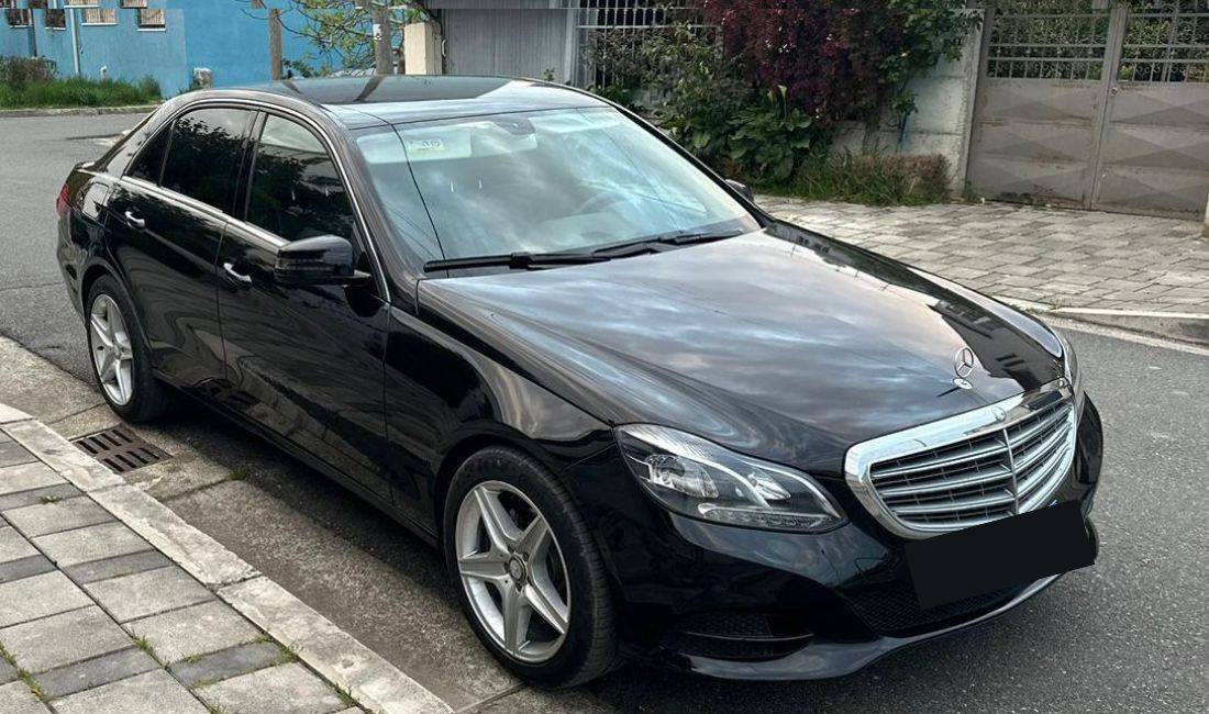 Makina me Qera ne Rinas Tirane Mercedes Benz E class 55 Euro