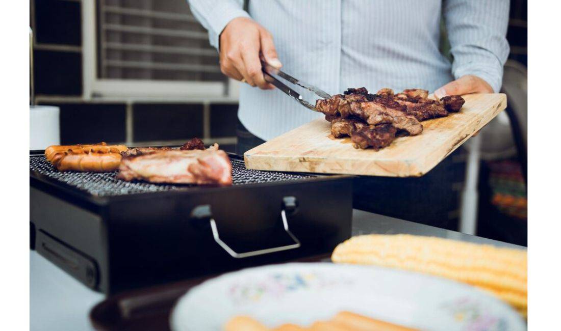 Job Offers in Tirana, Profession zgarist, fastfood-er , Beginner/Little experience, Payment 75,000  Leke.