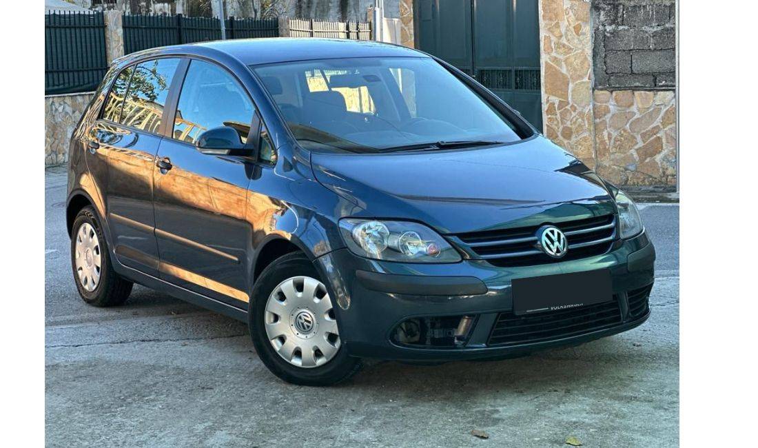 Jepet Makina me Qera Golf 5 + 35 Euro  +3 dite