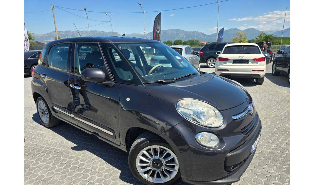Jepet Makina me Qera Fiat 500 L 35 Euro Dita
