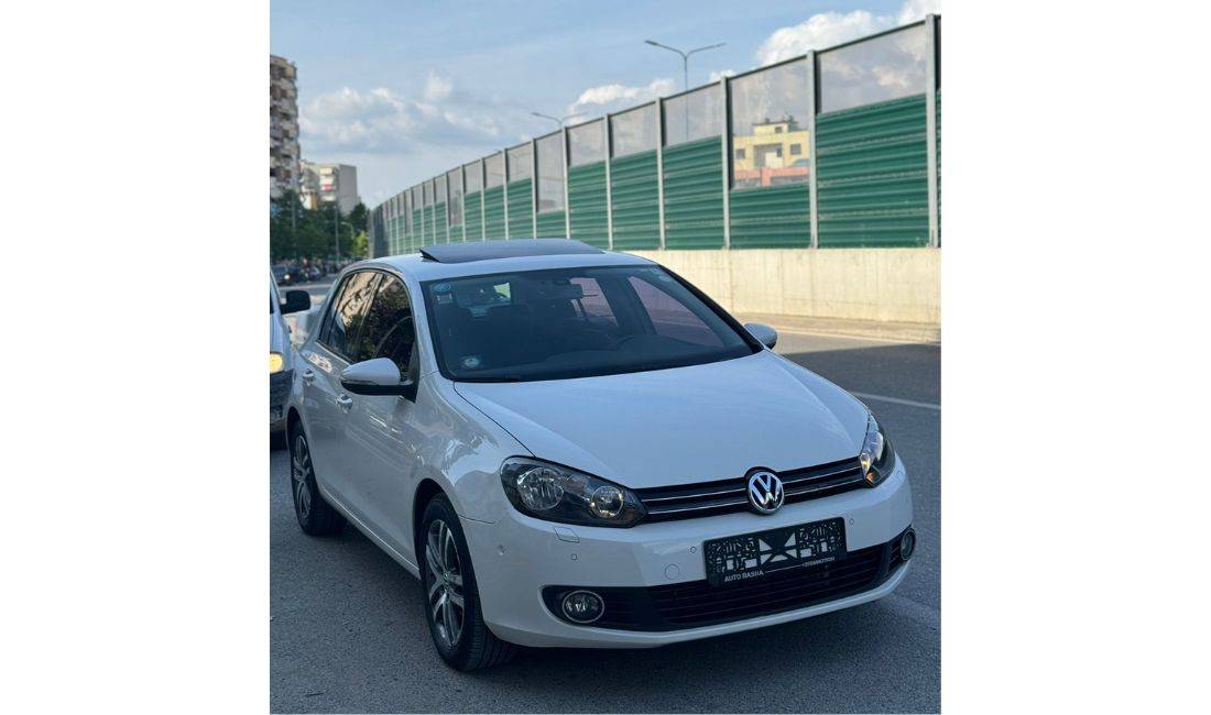 ✨ Jepet Makina Golf 6 me qera duke filluar nga 30 Euro/dita.✨