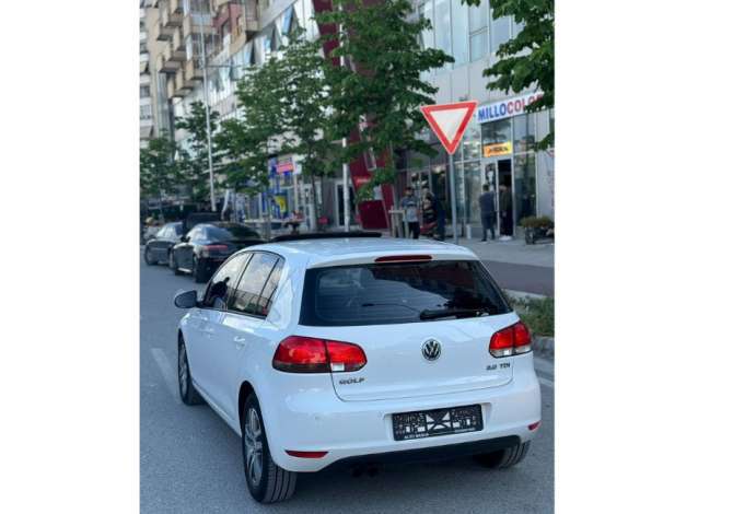 Noleggio Auto a Tirana - 30 Euro