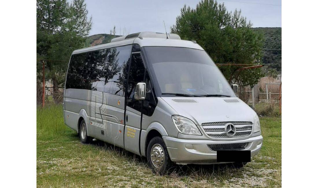 Furgon me Qera ME SHOFER Mercedez  Benz Sprinter . 20 vendesh 