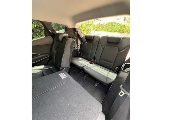 Makina me qera  ne Rinas Tirane -Hyundai Santa Fe (7 vendeshe) 60 euro dita