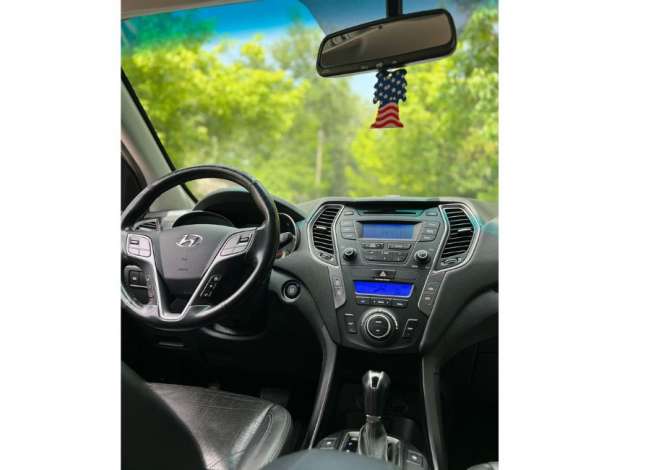 Makina me qera  ne Rinas Tirane -Hyundai Santa Fe (7 vendeshe) 60 euro dita