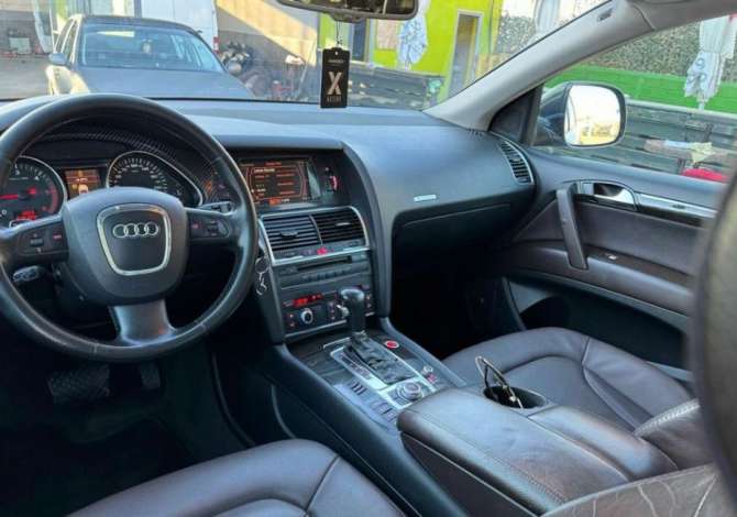 Makina me Qera Audi  Q7 100 Euro/Dite. Rinas,Tirane