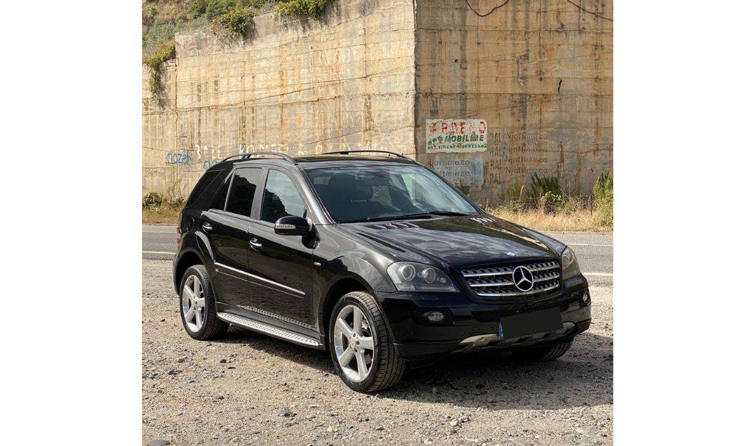 Makina me Qera Mercedes Benz ML 50 Euro/Dita Rinas