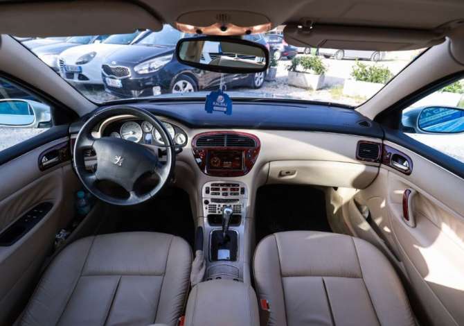 Noleggio Auto a Tirana - 30 Euro